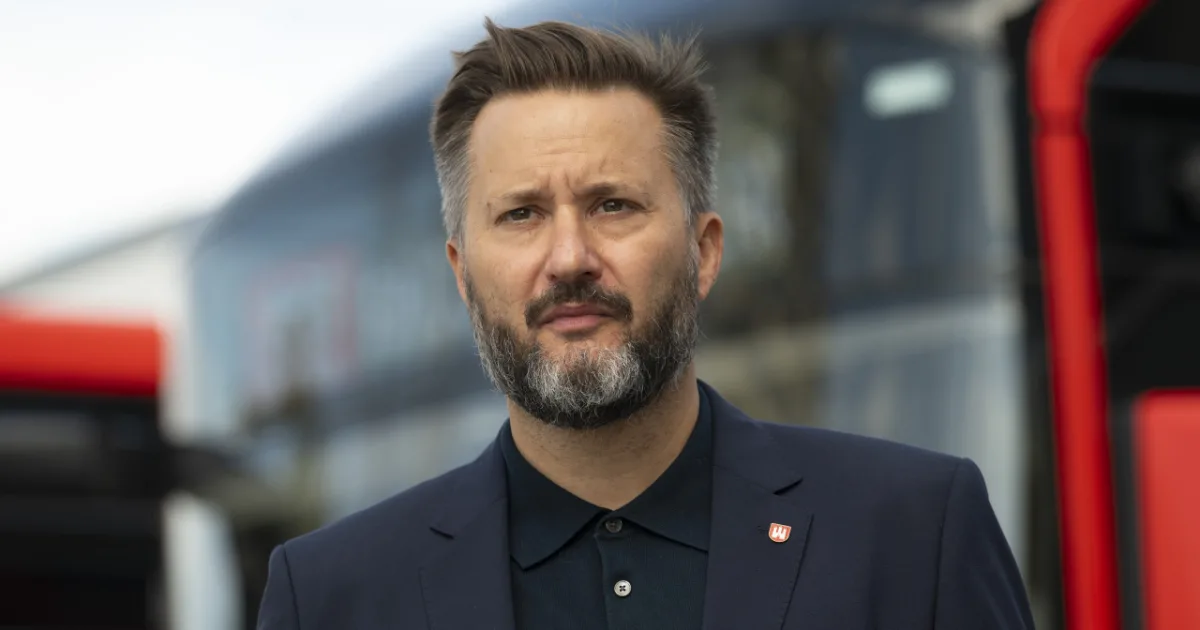 Vallo valcuje Bratislavu, Ráža podľa exit pollu s veľkým odstupom