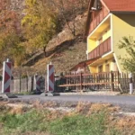 Vodiči musia byť trpezliví. Cesta do banského mesta bude takmer týždeň uzavretá
