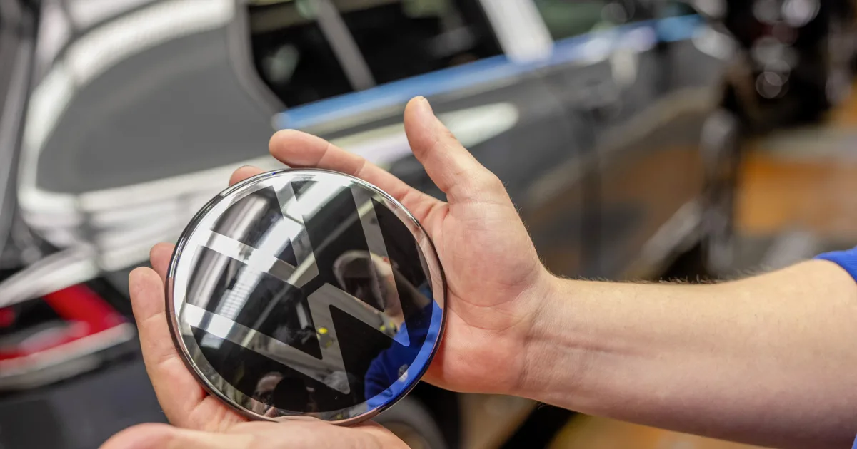 VW zvažuje obrat. Škoda a Cupra dostanú čínsku technológiu, v hre sú miliardy