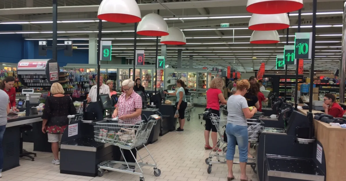 Zákazníci neradi samoobslužné pokladne, obchodníci ich preferujú. Čaká ich rozmach
